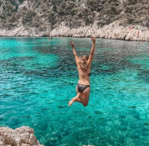 Au Coeur De Cassis